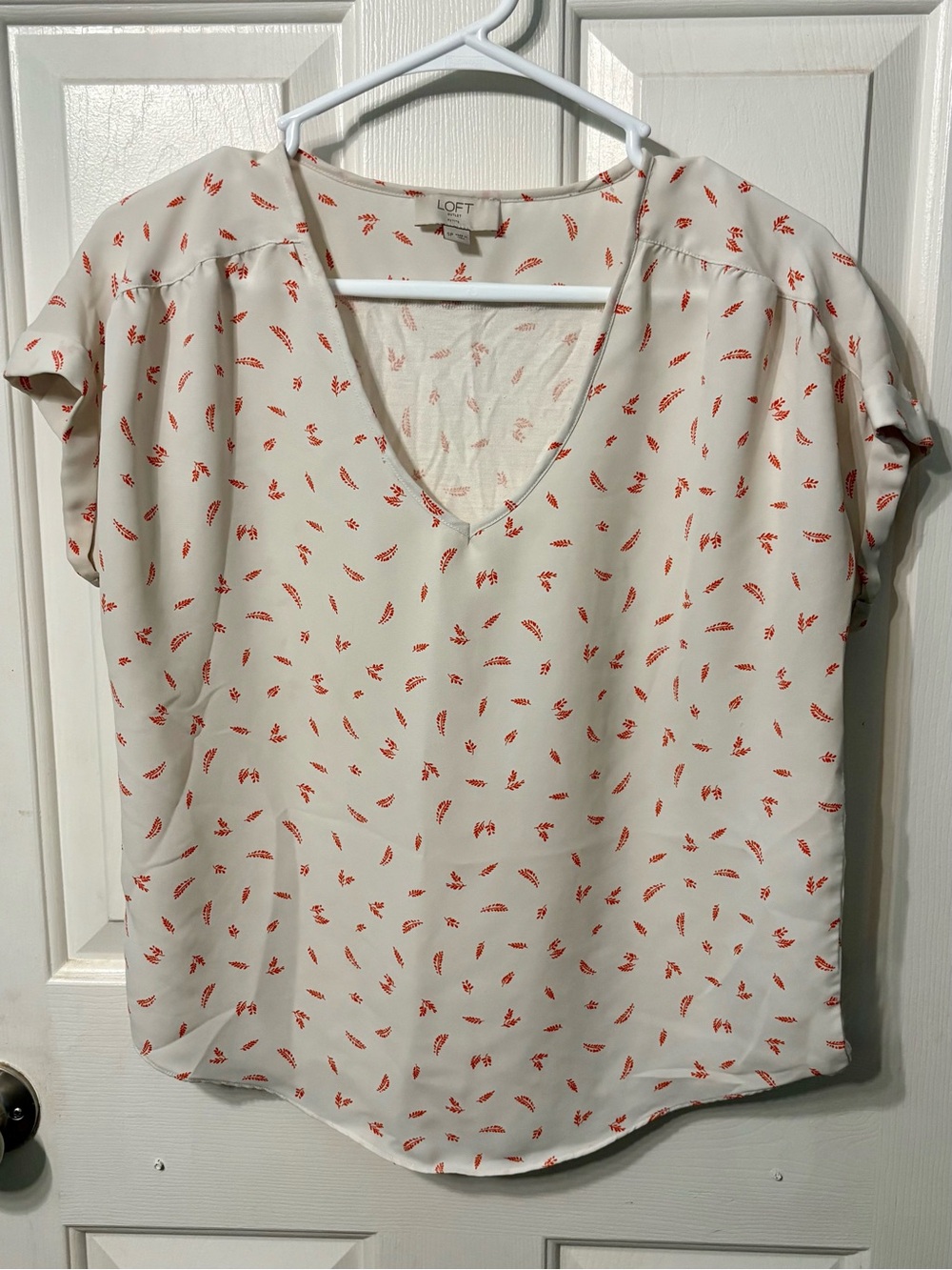 LOFT Cream V-Neck Short Sleeve Blouse with Red Scatter Print